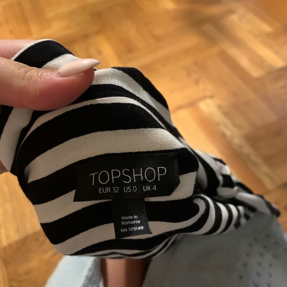 Wrap around blouse - Picture 3 of 4